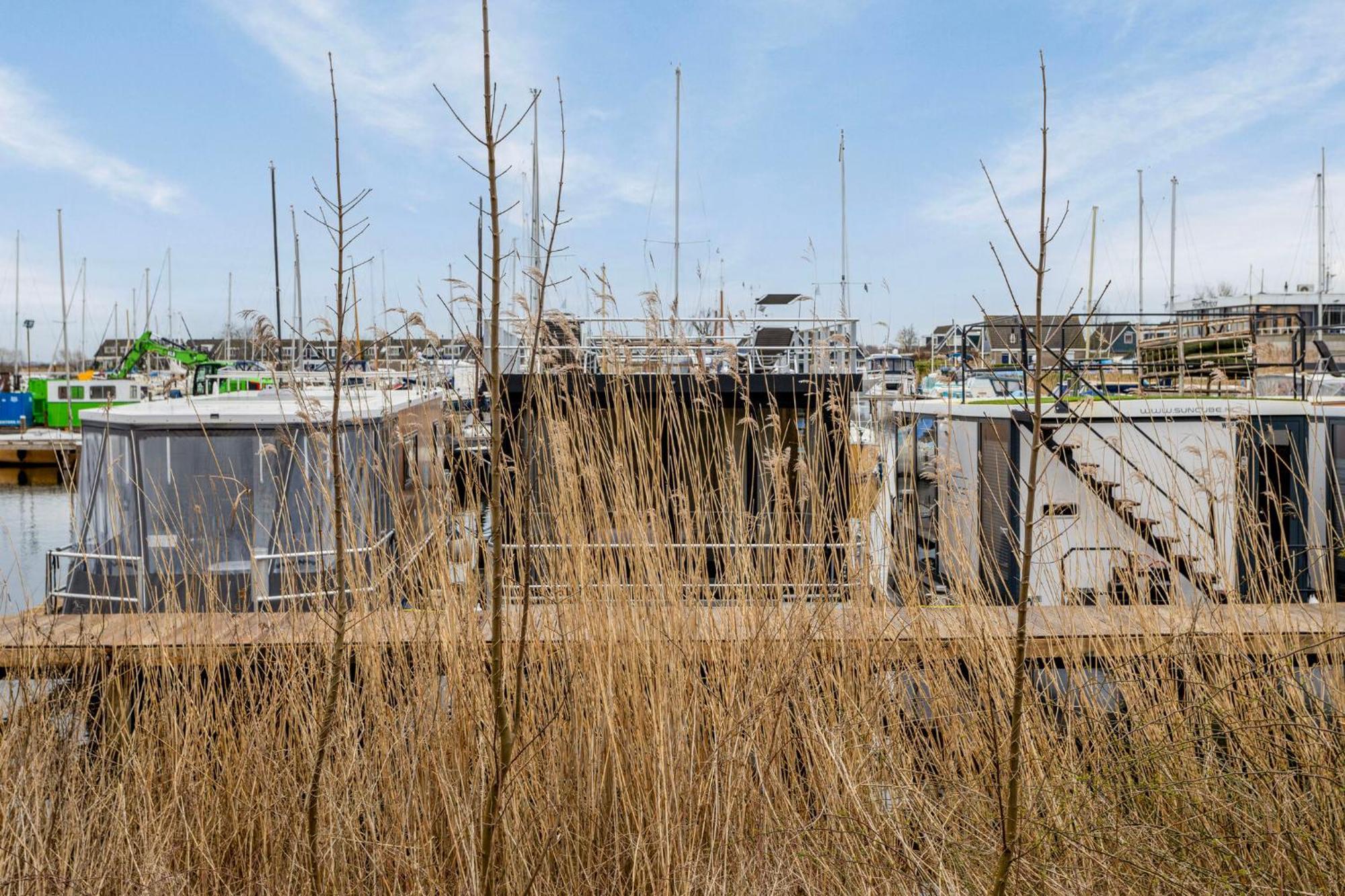 Luxurious Waterloft Near Beach And Centre By Weltevreden Experience 泽沃德 外观 照片