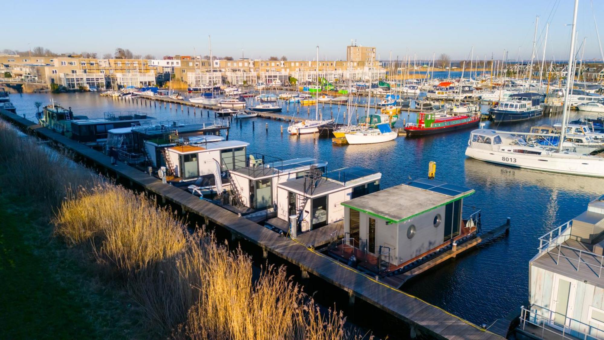 Luxurious Waterloft Near Beach And Centre By Weltevreden Experience 泽沃德 外观 照片