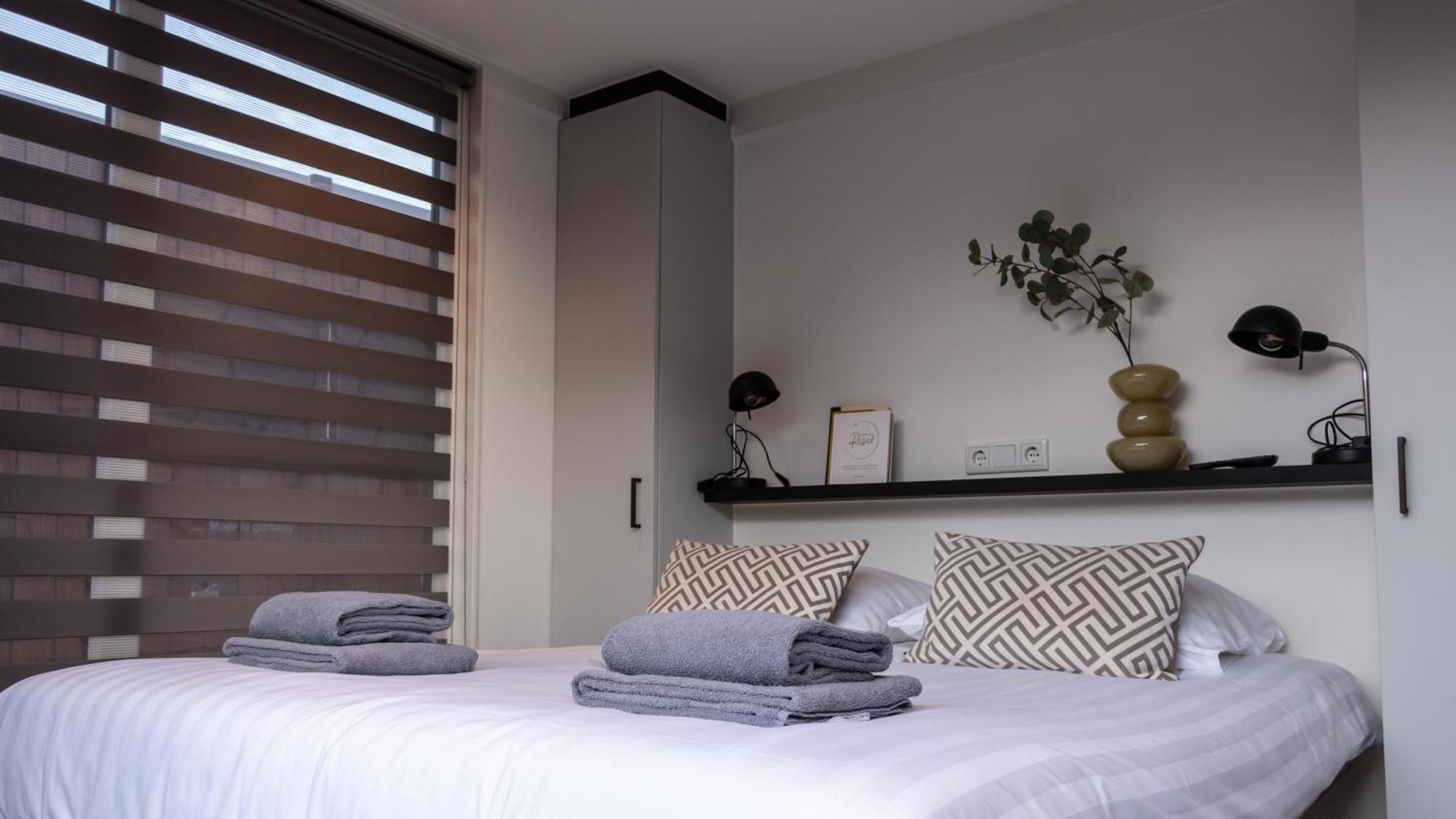 Luxurious Waterloft Near Beach And Centre By Weltevreden Experience 泽沃德 外观 照片